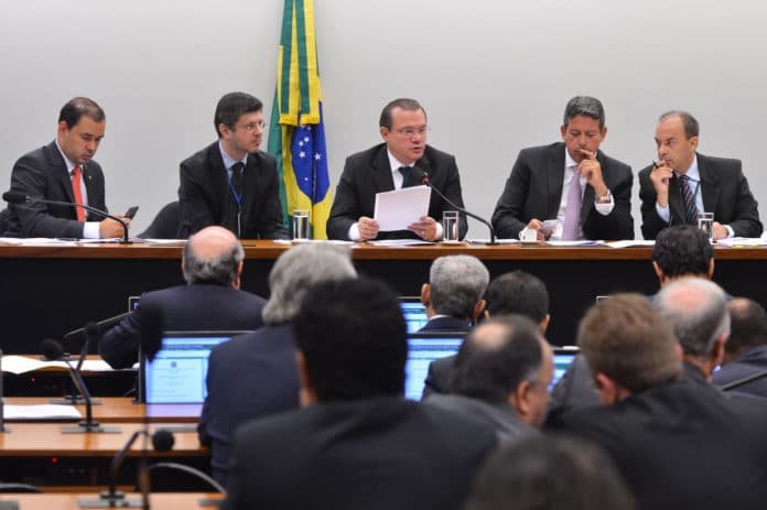 Reunião da Comissão Mista do Orçamento (CMO), no Congresso Nacional.